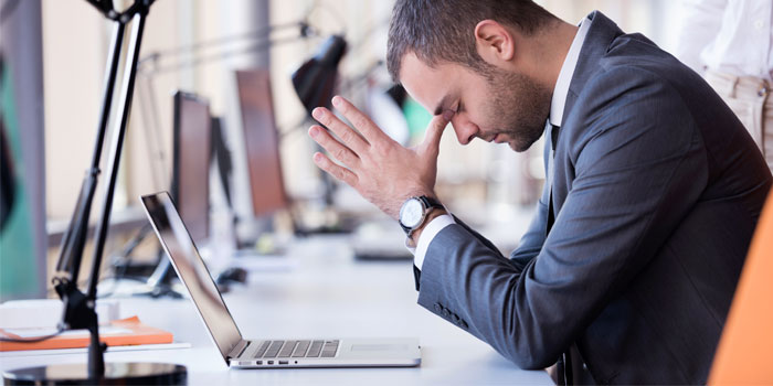 Five Pitfalls You Must Avoid to Make Your B2B Email Marketing campaign successful Five Pitfalls You Must Avoid to Make Your B2B Email Marketing campaign successful